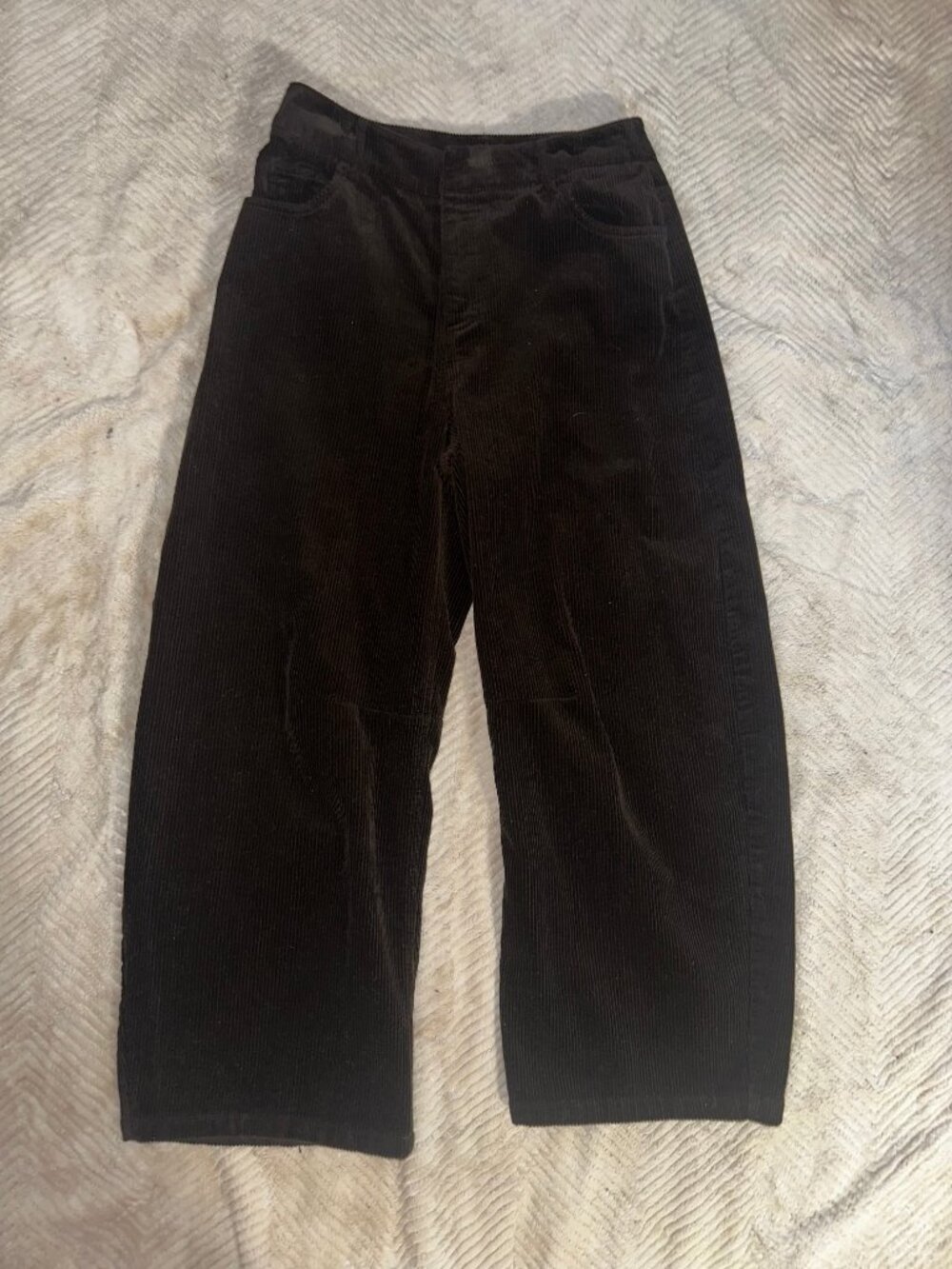 Commense Belted Corduroy Wide-Leg Pants - Picture 3 of 6